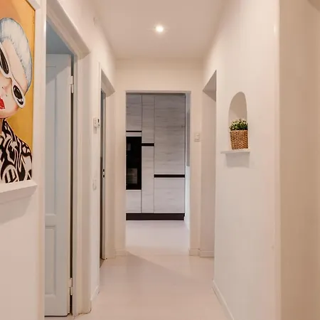 Gallery Art Apartment In San Frediano Florenz Exterior foto