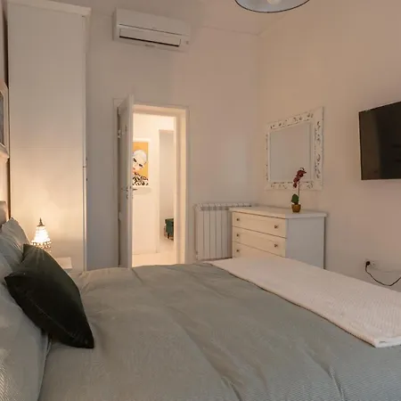 Gallery Art Apartment In San Frediano Florenz Exterior foto